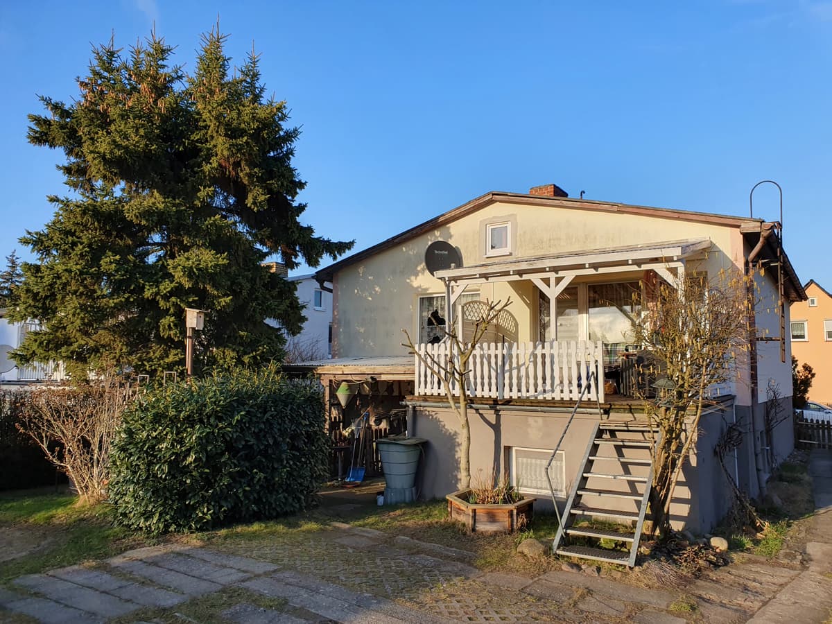 Einfamilienhaus mit Einliegerwohnung - 900 m bis zum Ostseestrand